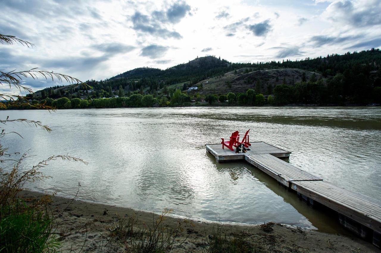 Rayleigh Riverfront Retreat- Peaceful Garden Oasis-25 Minutes To Ski Hill Kamloops Kültér fotó